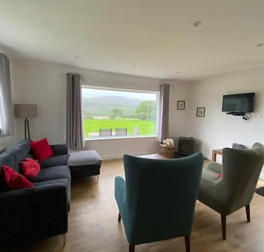 Feriehus Annie's River Retreat Doochary